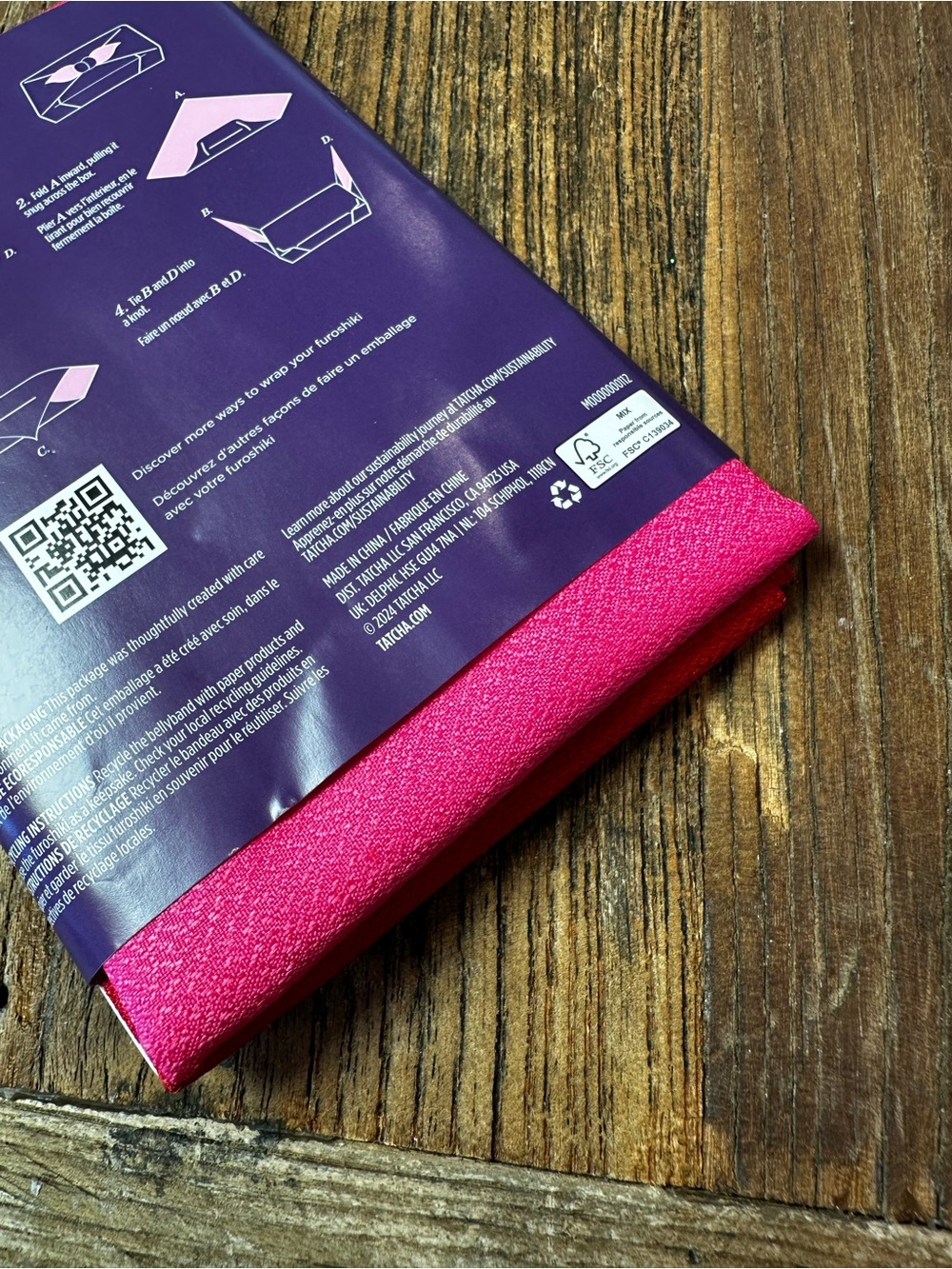 Tatcha Red and pink red Cloth Wrap - Picture 5 of 5